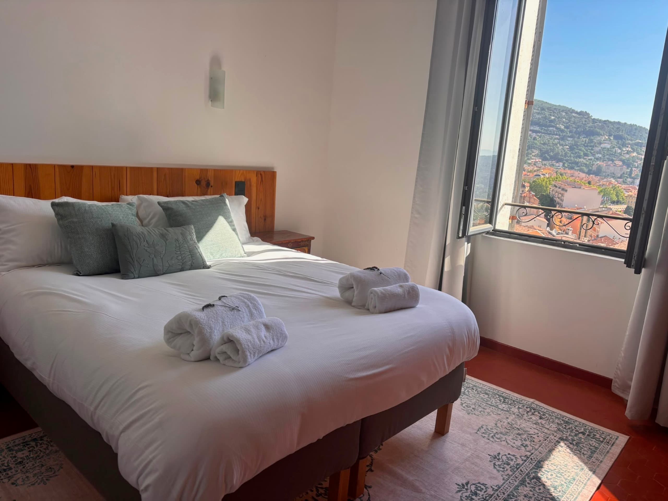 Chambre du 2e étage avec vue sur la campagne