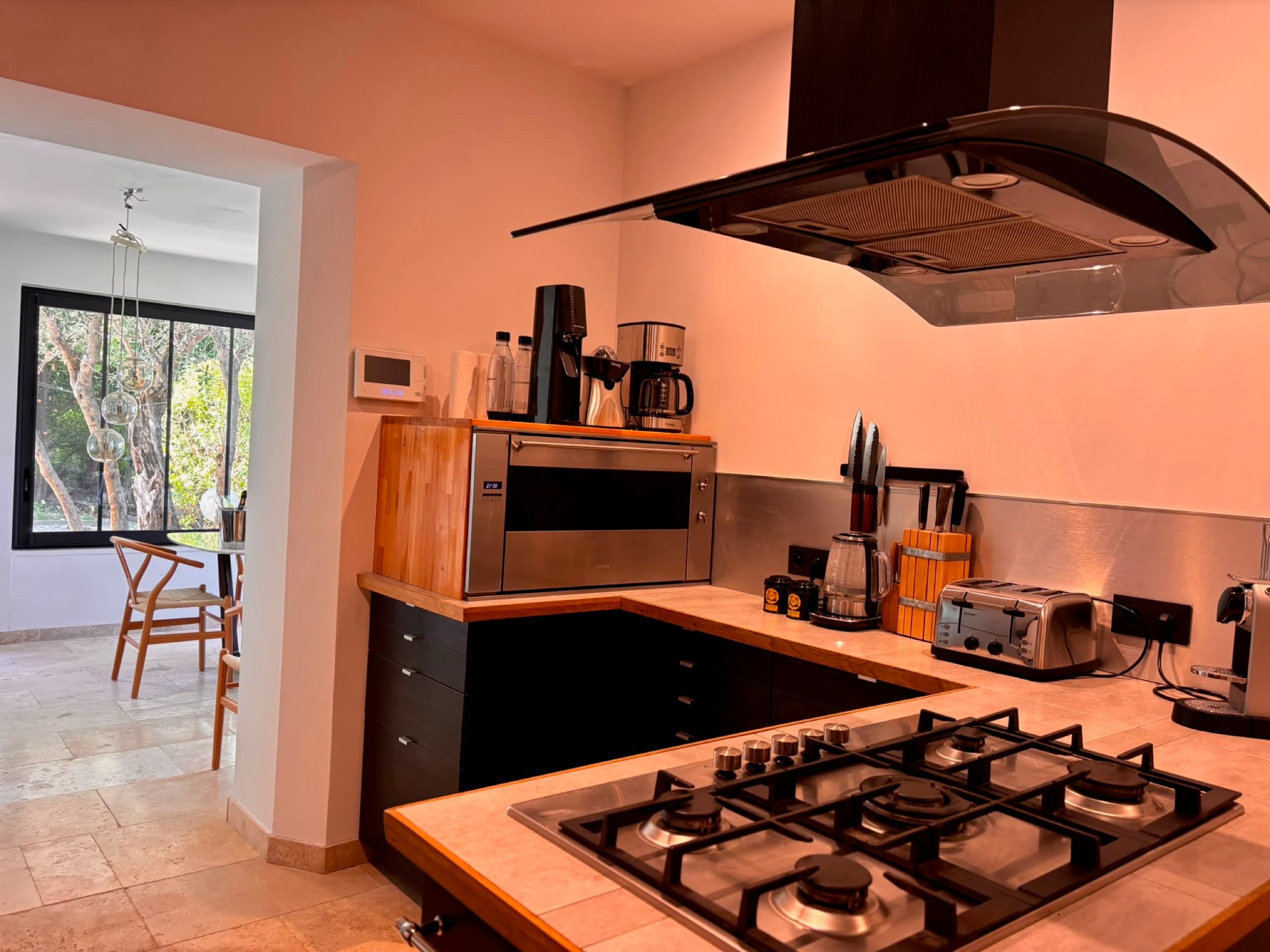 Cuisine entièrement équipée de la villa